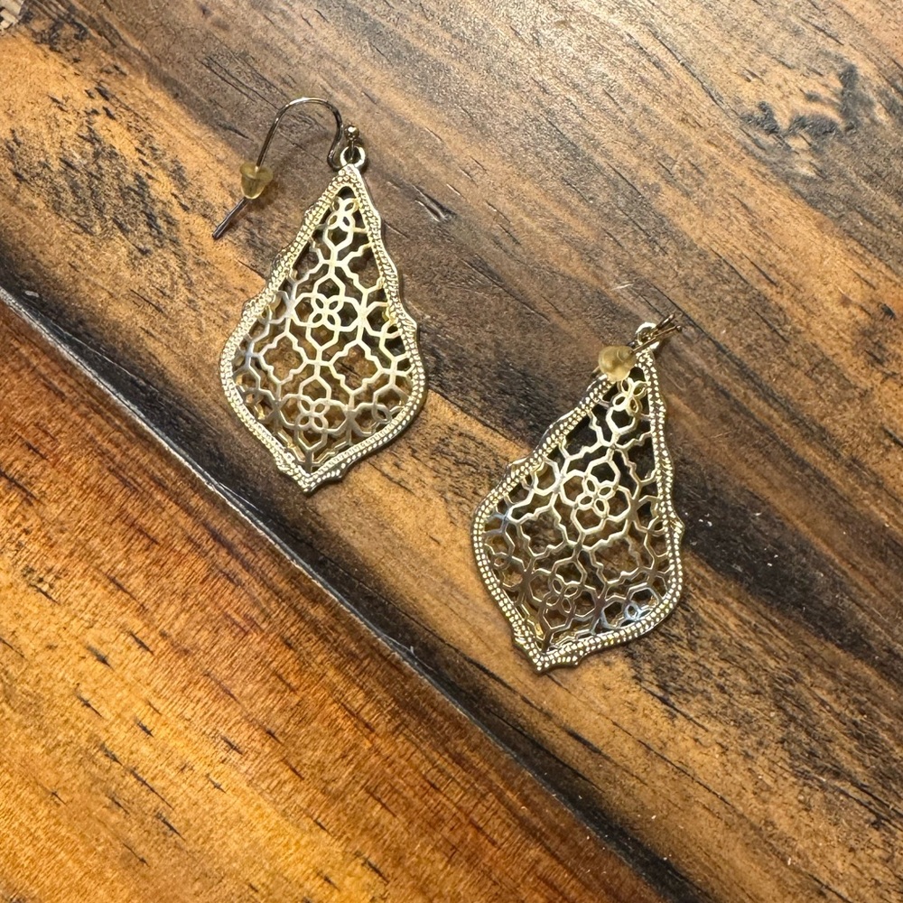 Kendra Scott Addie earrings- gold